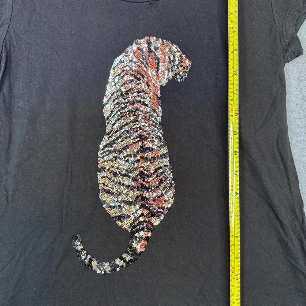 H&M Black Sequins Tiger Graphic Tee - Picture 11 of 16
